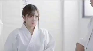 美女露着奶头光胸光屁屁动态图-免费在线观看-日韩中文字幕